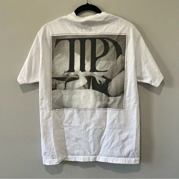 Taylor Swift T Shirt Women’s Medium Tortured Poets Department Graphic Tee - Picture 2 of 6